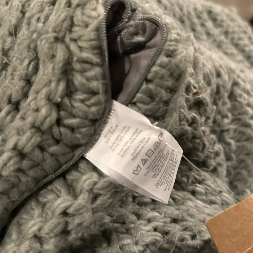 Set of 2 West Elm Chunky Woven Grey Knit Sweater Pillow Cover 20 x 20